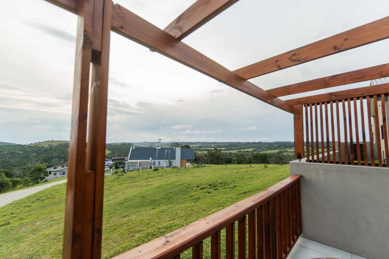 4 Bedroom Property for Sale in Kragga Kamma Eastern Cape